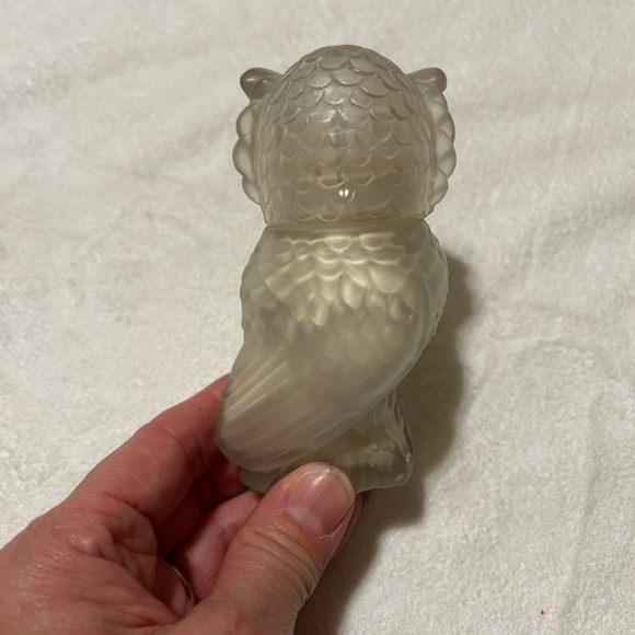 Avon Snow Owl Sonnet Sachet Powder of Glass - Picture 2 of 4